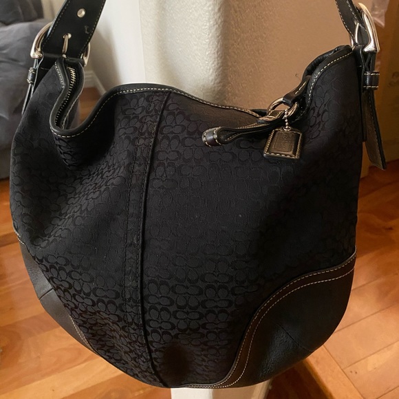 Coach Handbags - Coach Purse